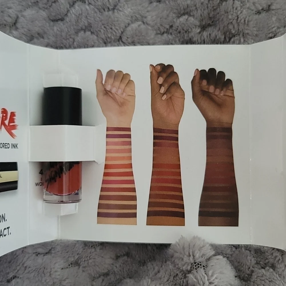 ⚪ $2 Add on ⚪ L'OREAL ROUGE MATTE LIP - Picture 4 of 9